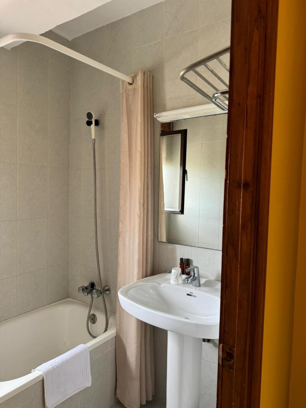 El Castanu De Cue Otel Dış mekan fotoğraf